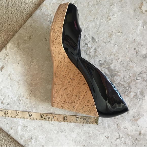Via Spiga patent leather peep toe cork wedges - Picture 8 of 8